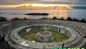 Batterie Dietl - Engeløya Batterie Dietl - Engeløya