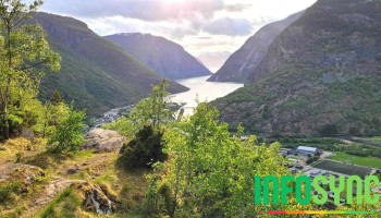 Lærdalsfjorden - Lærdal