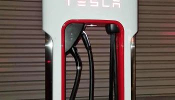 Tesla Supercharger - Åndalsnes