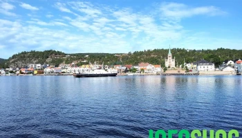 Verket-Svelvik Ferry - Klokkarstua