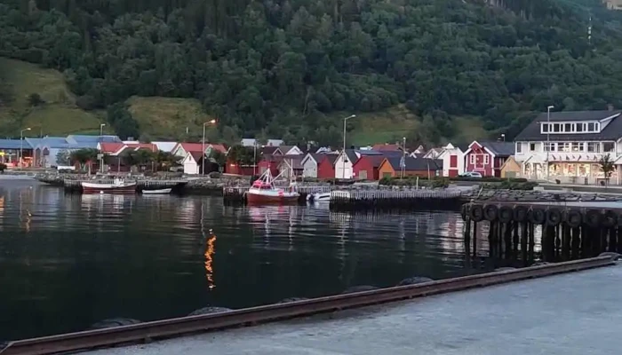 Blix Hotell -  Videoer - Vikøyri