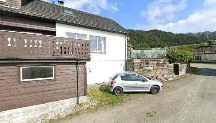 Blytt Landbruksservice -  Street View 360deg - Valevåg