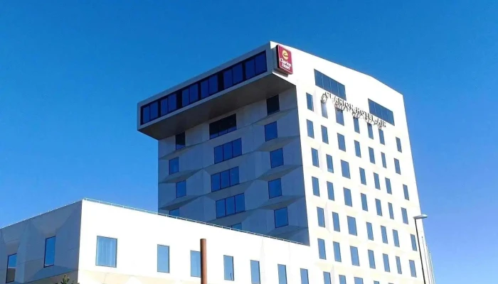 Clarion Hotel Air -  Fra Besokende - Sola