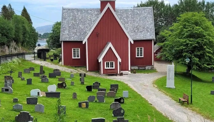Fillan kirke - Hitra