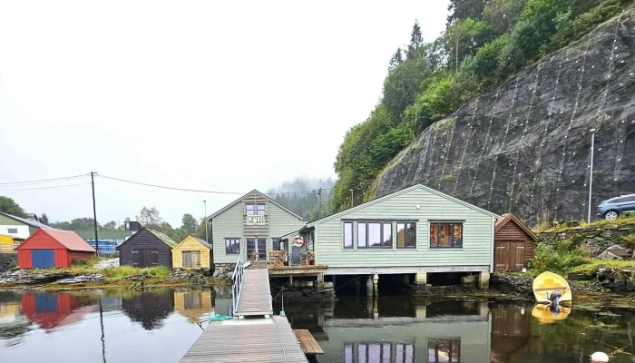 Flabellina Flytande Kunstbadstove -  Videoer - Lonevåg