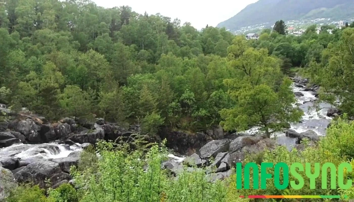 Fossen I Jorpelandselva Skog - Jørpeland