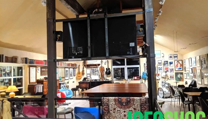 Garasjen Pub -  Atmosfaere - Austvatn