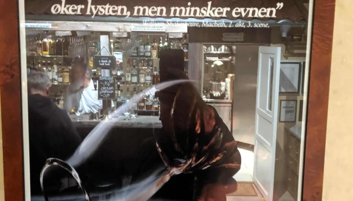Garasjen Pub -  Plassering - Austvatn