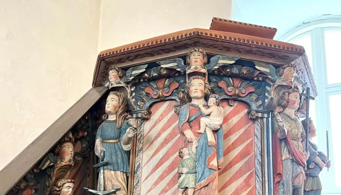 Giske Kyrkje -  Bilder - Giske