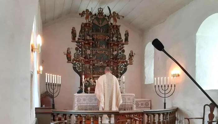 Giske Kyrkje -  Plassering - Giske