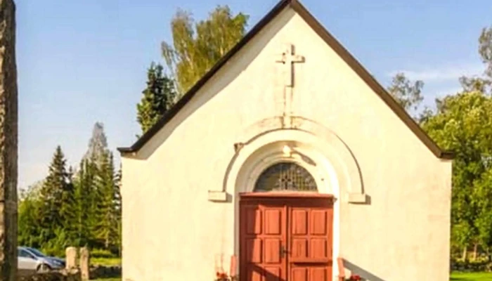 Grue Kirke - Kirkenær