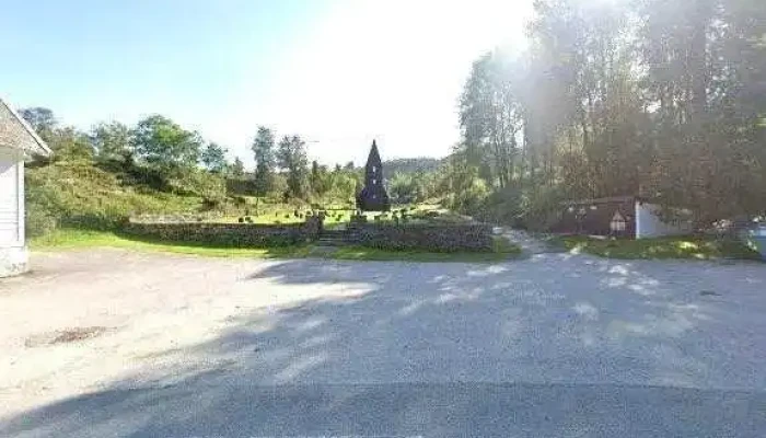 Hamre Kyrkje -  Alle - Valestrandsfossen