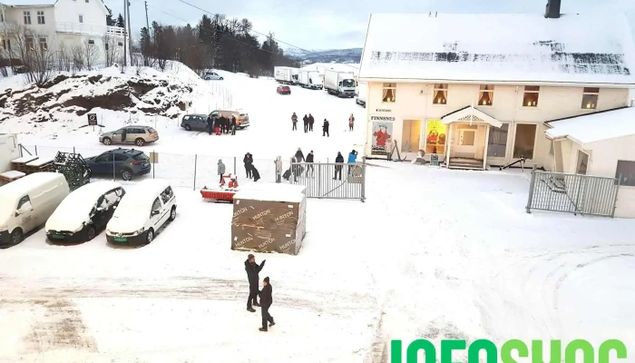 Hurtigruteterminal Finnsnes -  Reise - Finnsnes