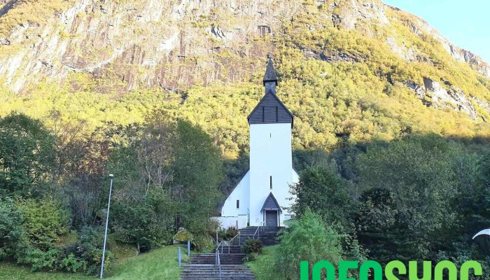 Høyanger kyrkje - Høyanger