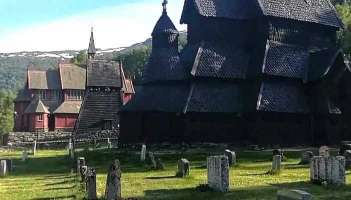 Laerdalselvi Borgund Stavkyrkje - Lærdal