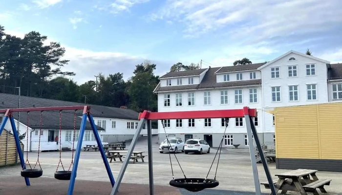 Leirvik Skule -  Lekeplass - Stord