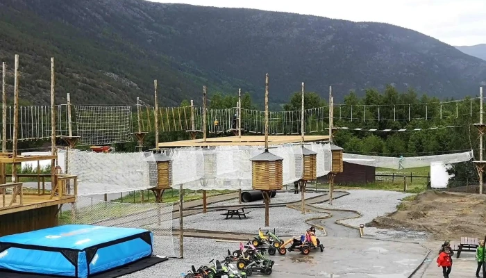 Lom Aktivitetspark -  Katalog - Lom
