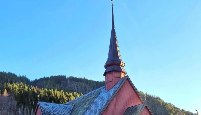 Meldal Kirke -  Videoer - Meldal