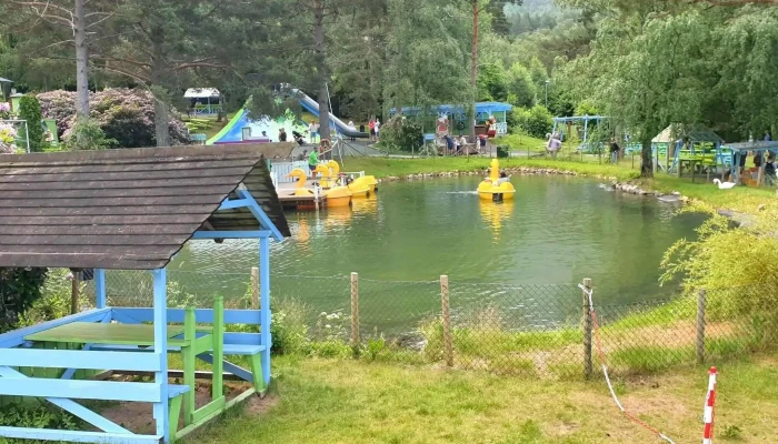 Mikkelparken -  Nær Meg - Kinsarvik