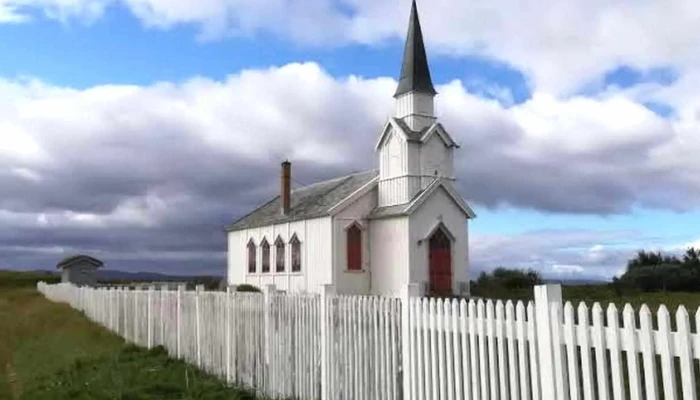 Nesseby Kirke -  Adresse - Norway