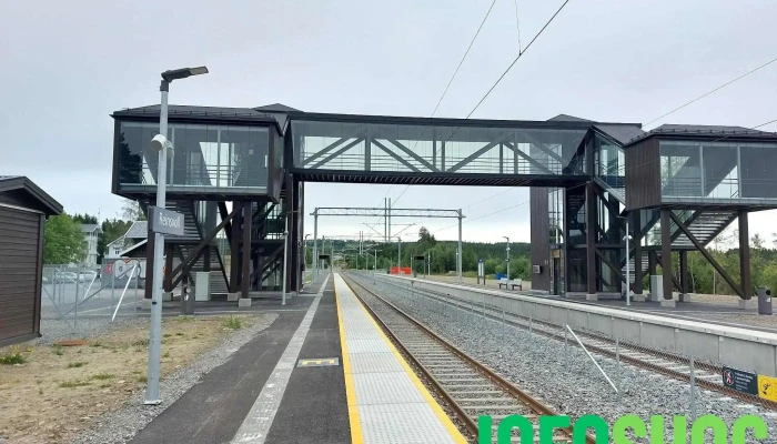 Reinsvoll Stasjon -  Jernbanespor - Reinsvoll