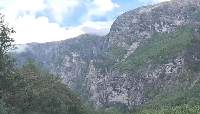 Romsdalshornet -  Isfjorden - Isfjorden