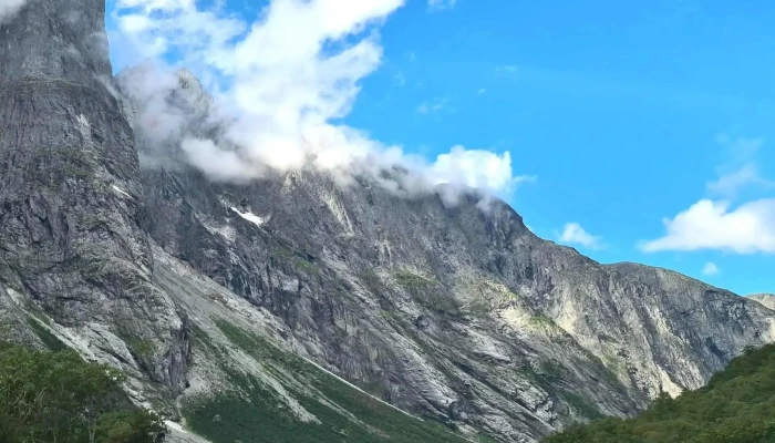 Romsdalshornet -  Område - Isfjorden