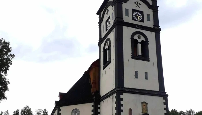 Roros Kirke Nettsted - Røros
