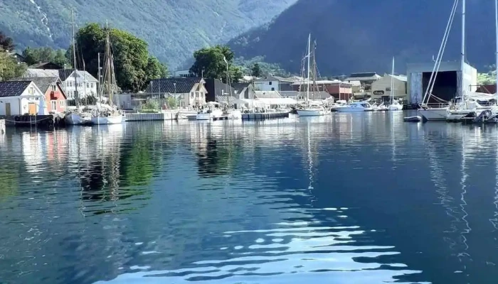 Rosendal Port -  Bat - Rosendal