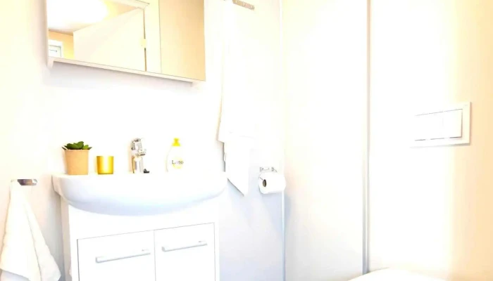 Sjoholt Sommerhotell Fra Eieren - Ørskog