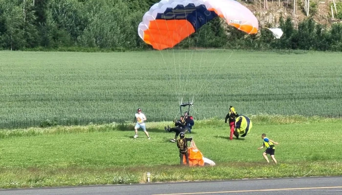 Skydive Viken -    Nimbus Fallskjermklubb Nummer - Rakkestad