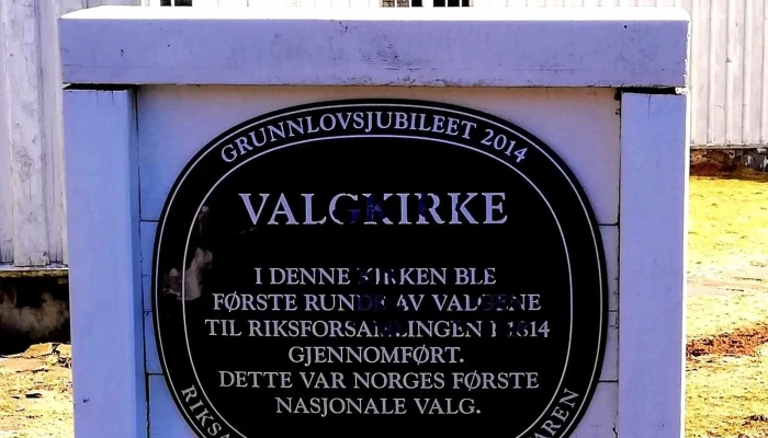 Sokndal Kirke -  Hvor - Hauge I Dalane