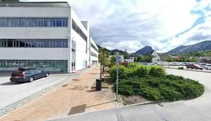 Spenst Gloppen -  Street View 360deg - Sandane