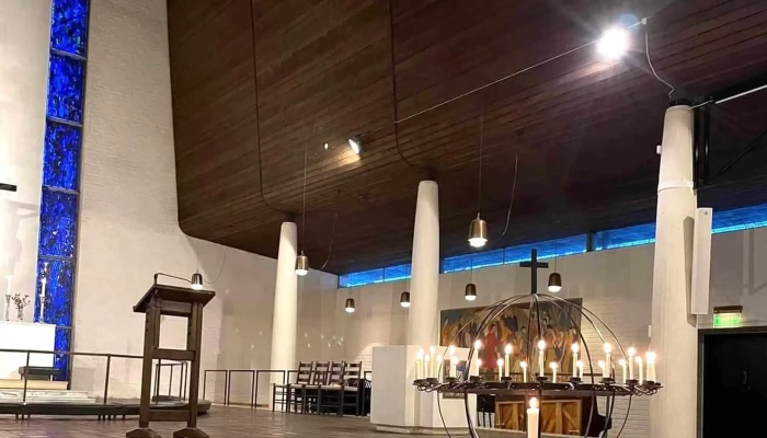 Steinkjer Kirke -  Nær Meg - Steinkjer