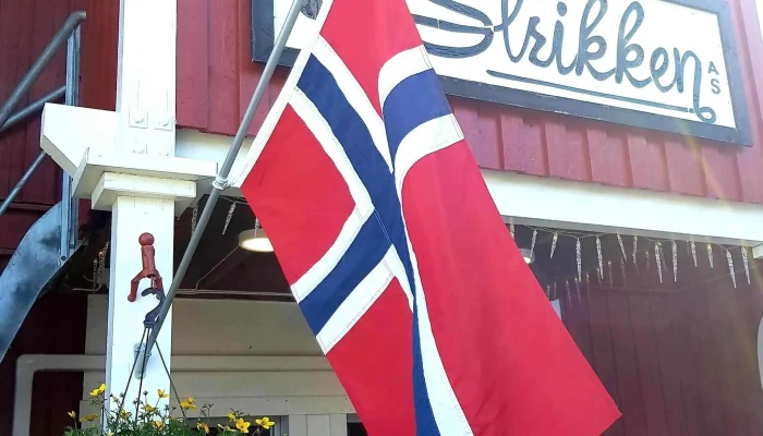 Strikken As -  Fra Eieren - Meråker