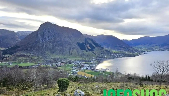 Turpost: Sjethaug 285 m.o.h. (Viewpoint) - Rosendal