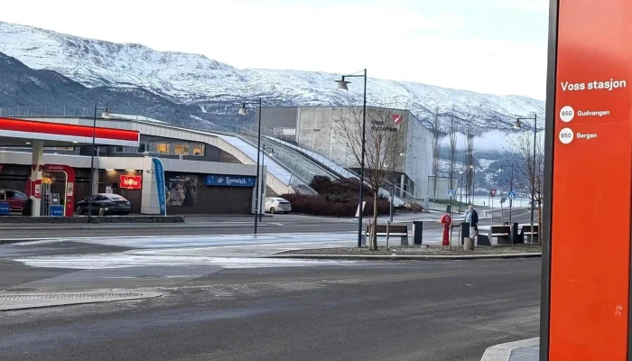 Voss Stasjon -  Videoer - Voss